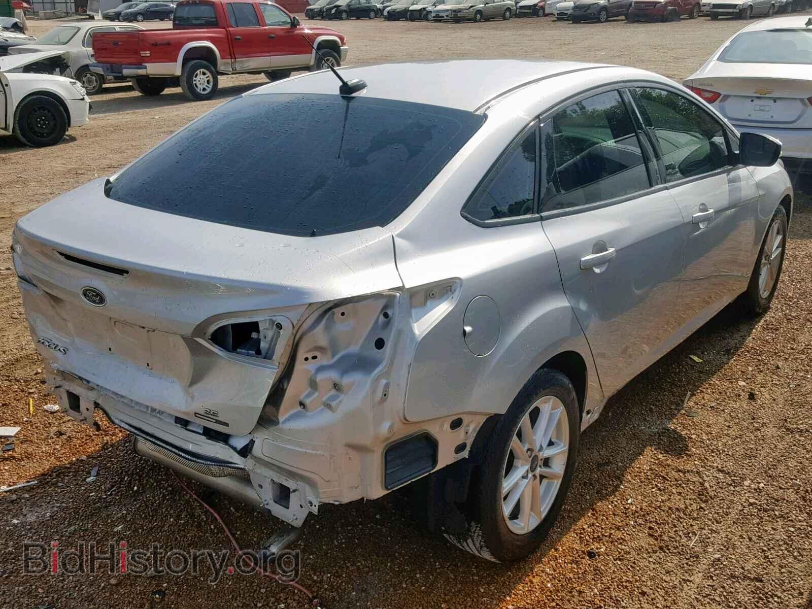 2016 FORD FOCUS SE - VIN: 1FADP3F26GL342834 - Photo 4