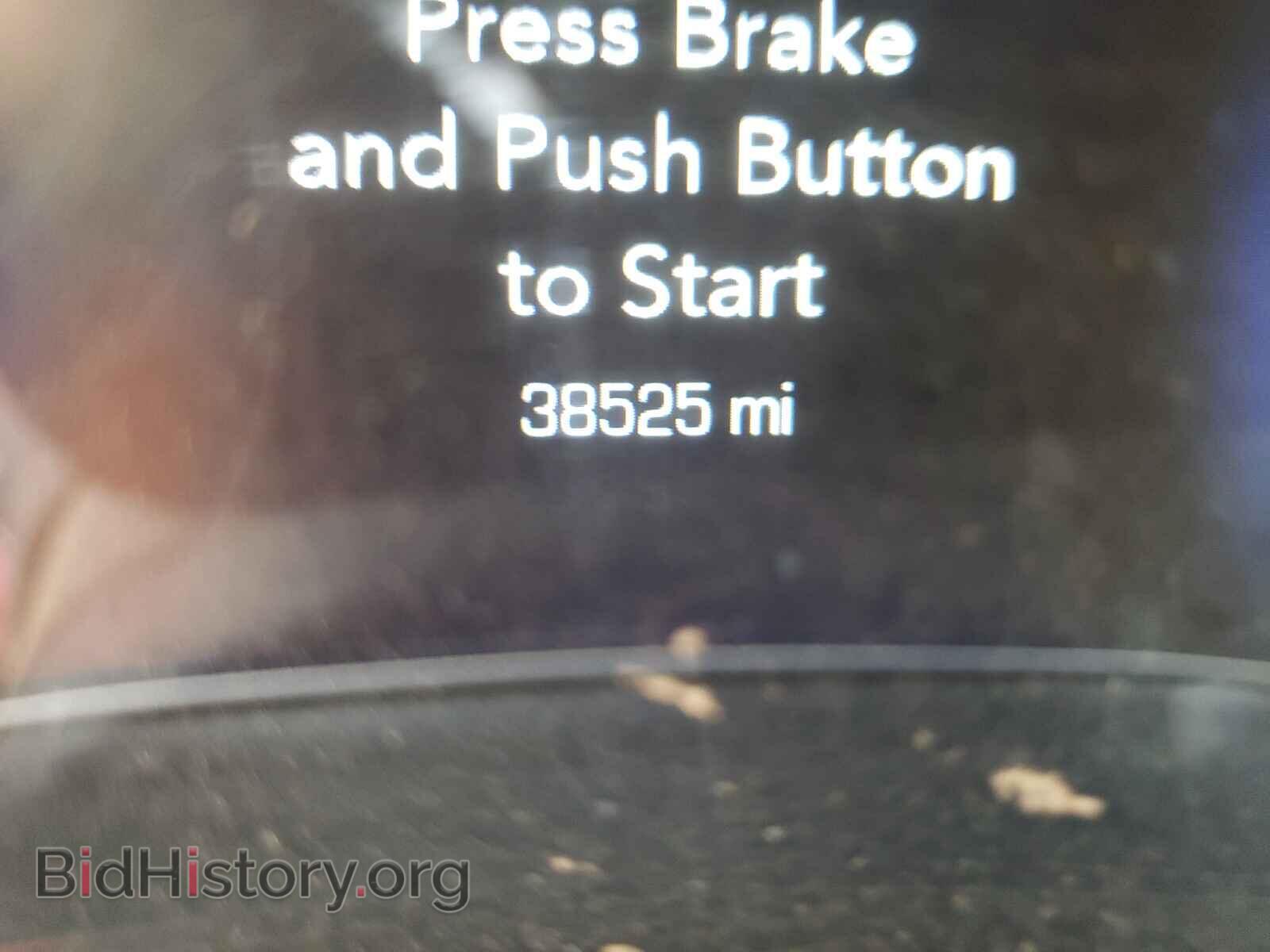 2019 CHRYSLER 300 - VIN: 2C3CCAGG6KH539657 - Фото 8