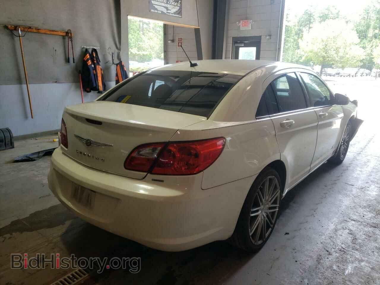 2010 CHRYSLER SEBRING - VIN: 1C3CC5FB9AN212527 - Фото 4