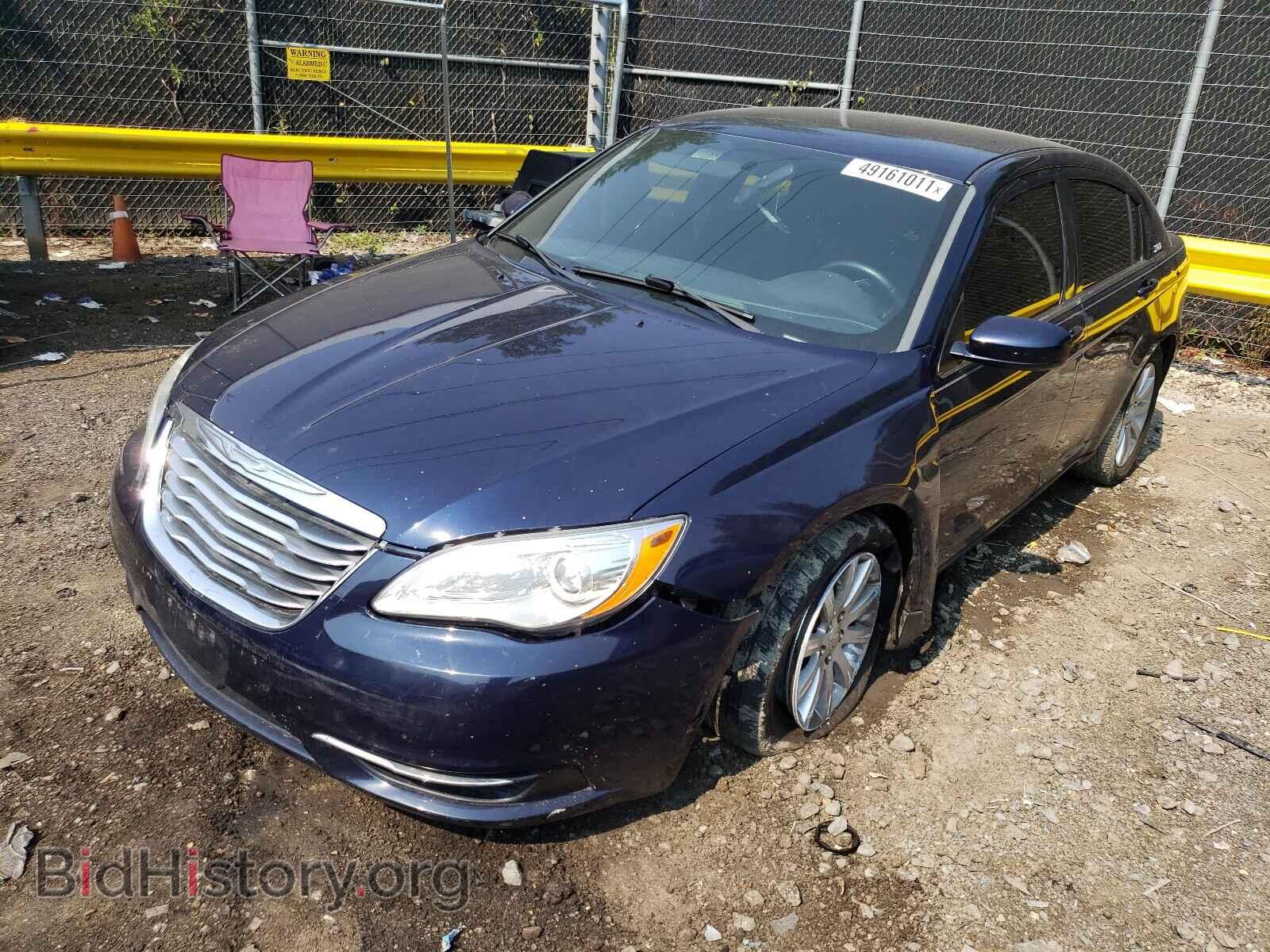 2013 CHRYSLER 200 - VIN: 1C3CCBBG0DN569454 - Фото 2