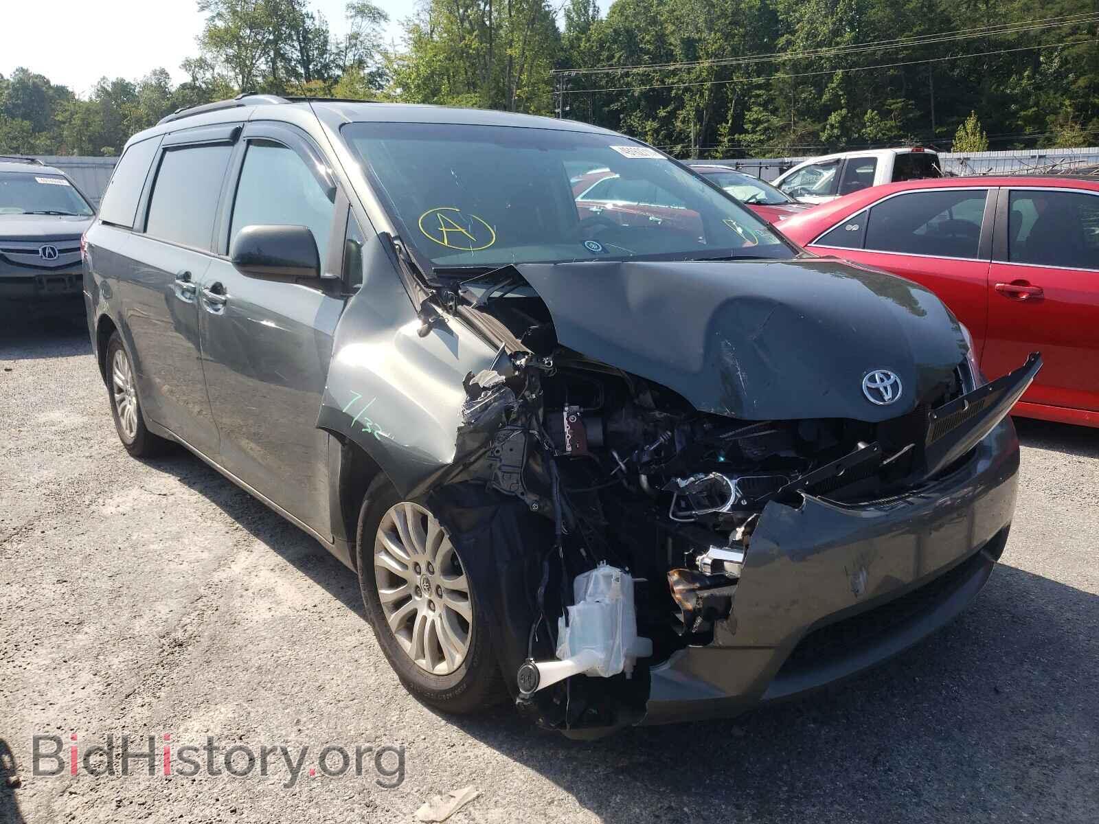 Фотография 5TDYK3DC8DS386852 - TOYOTA SIENNA 2013