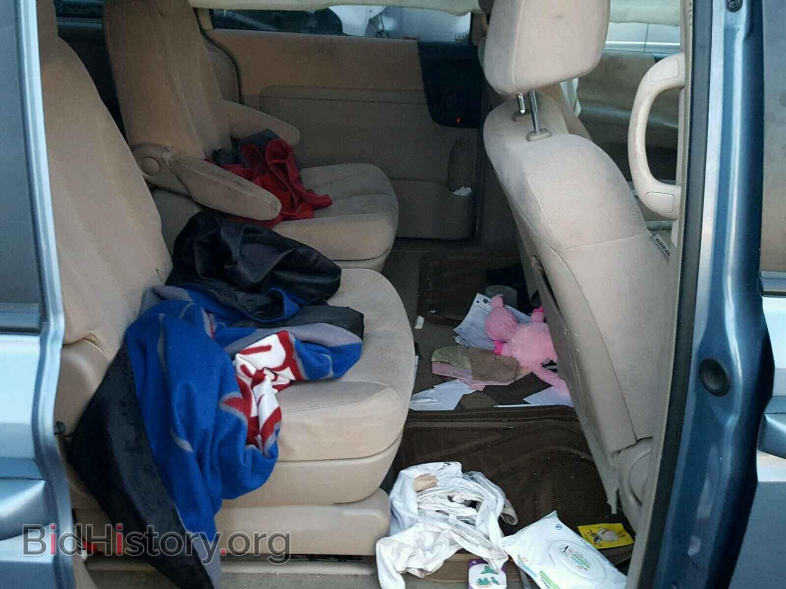 2007 HYUNDAI ENTOURAGE - VIN: KNDMC233076039818 - Фото 6