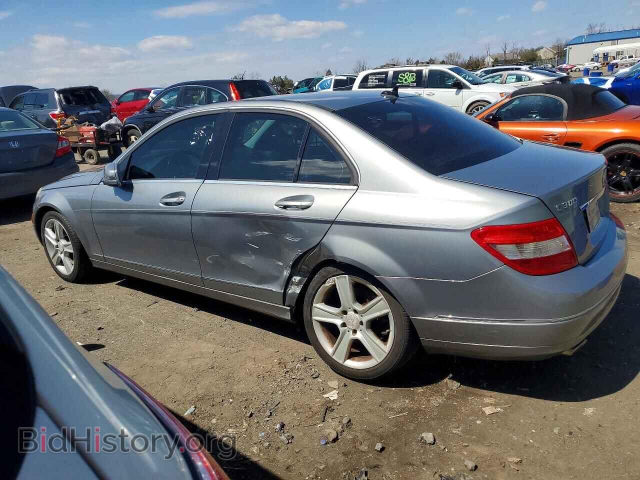 2011 MERCEDES-BENZ C-CLASS - VIN: WDDGF8BB5BF538581 - Фото 2