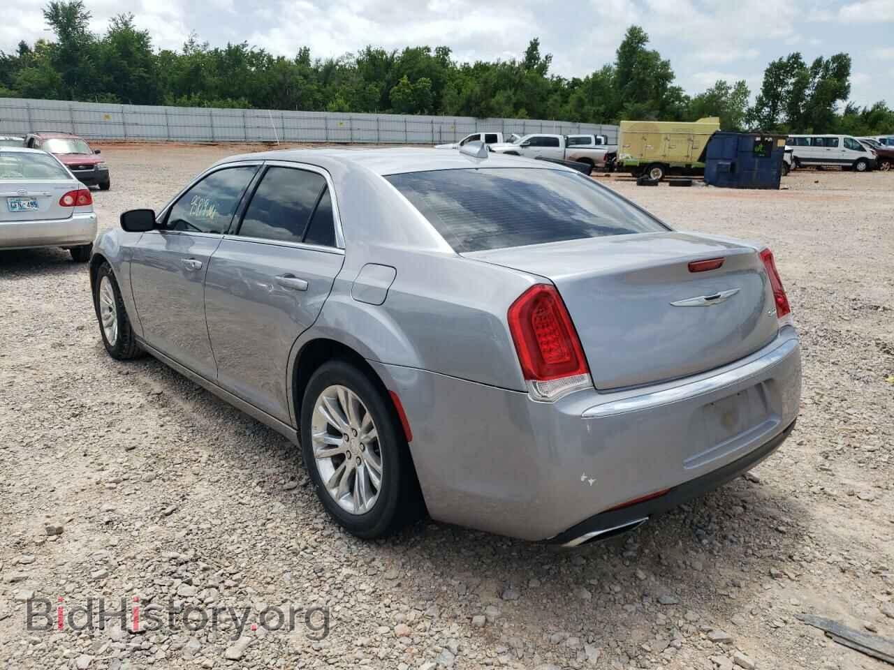 2016 CHRYSLER 300 - VIN: 2C3CCAAG5GH273581 - Фото 3