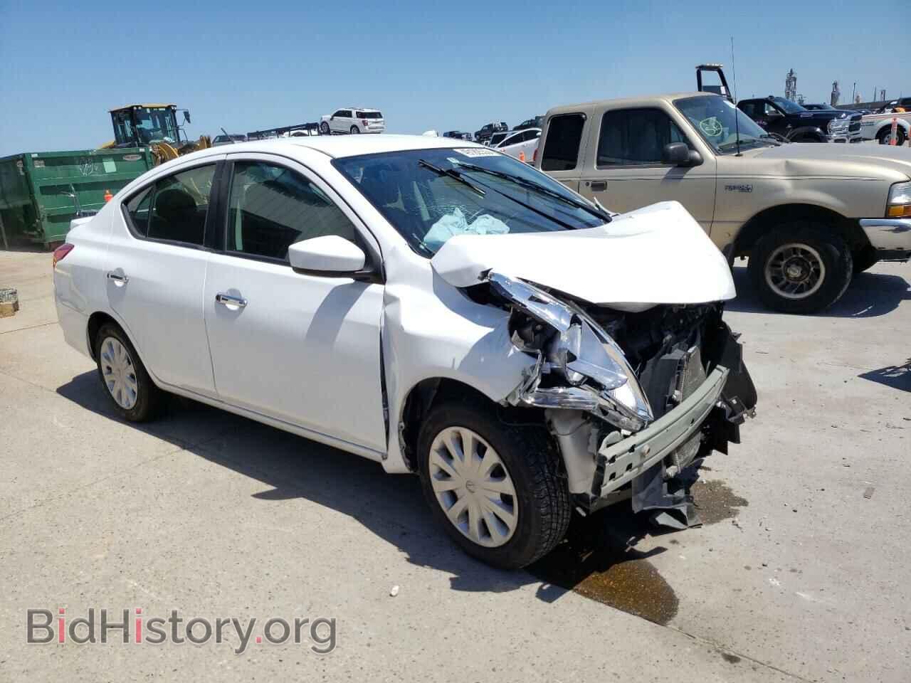 2019 NISSAN VERSA - VIN: 3N1CN7AP3KL869591 - Фото 4
