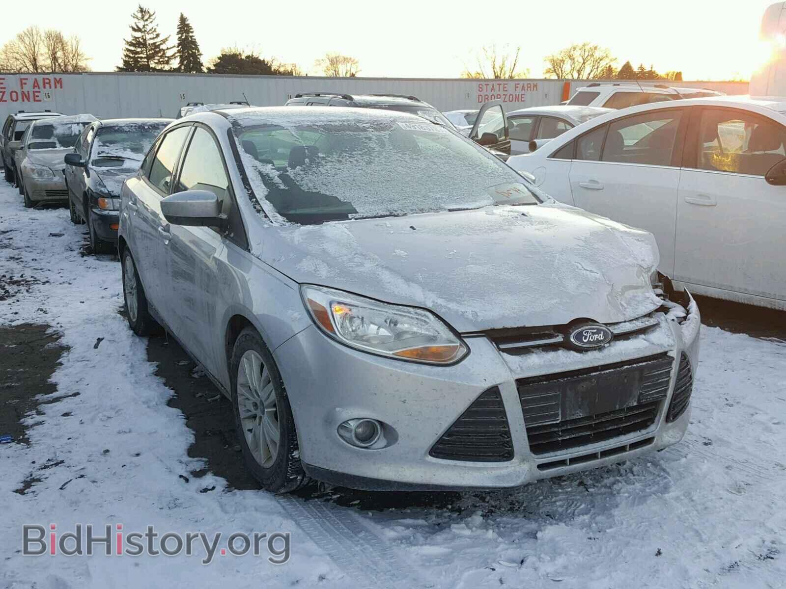 Photo 1FAHP3F2XCL177995 - FORD FOCUS 2012