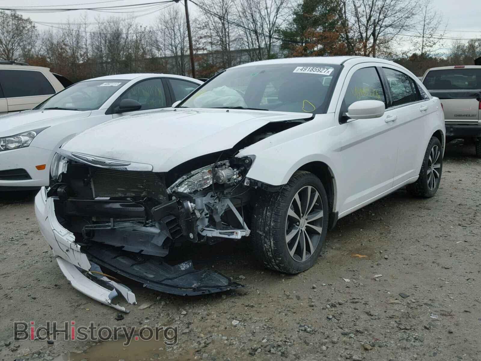 2013 CHRYSLER 200 - VIN: 1C3CCBBG3DN706838 - Фото 2