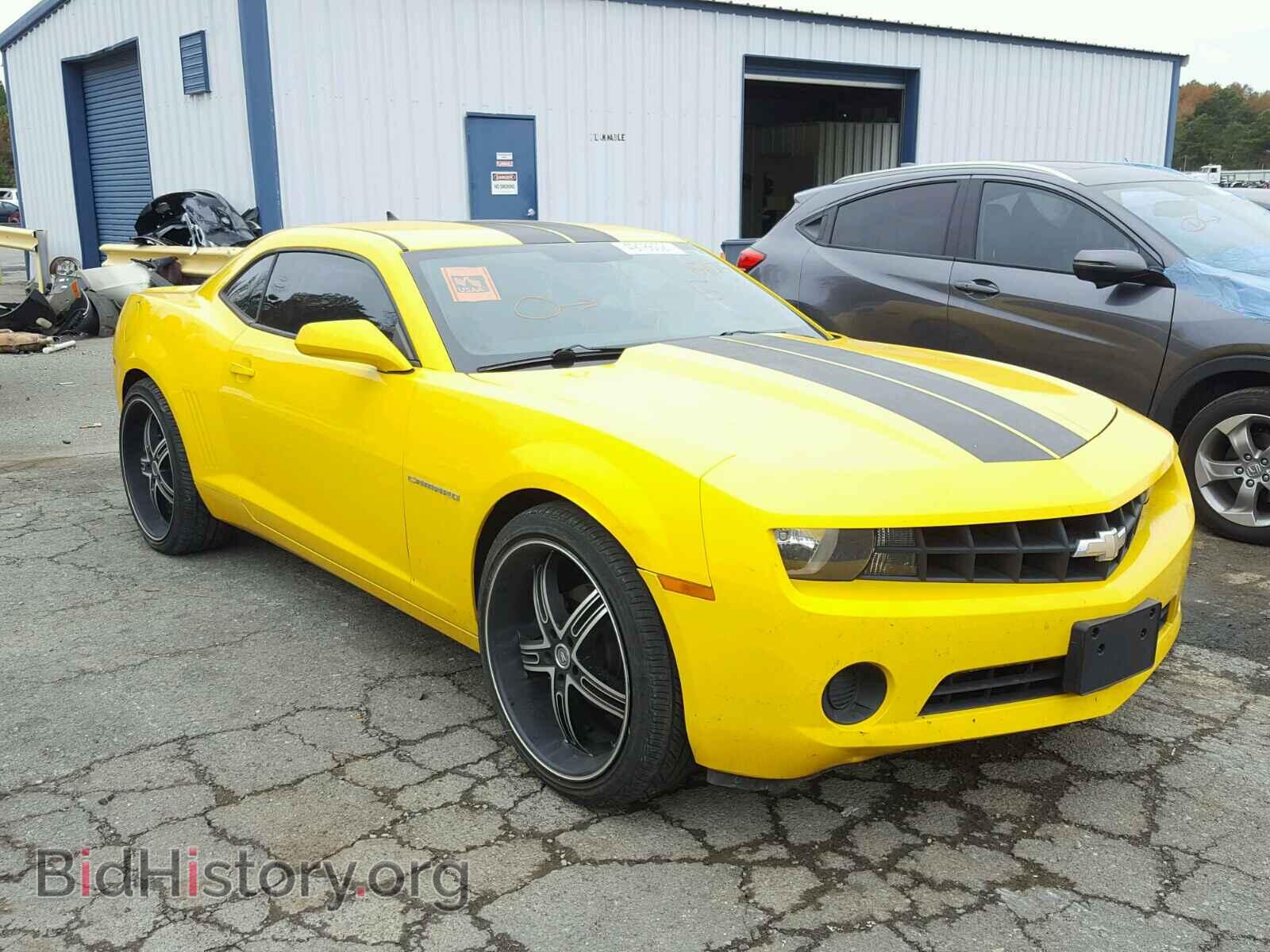 Photo 2G1FE1E38D9151175 - CHEVROLET CAMARO 2013