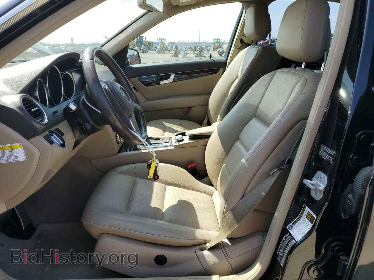 2013 MERCEDES-BENZ C-CLASS - VIN: WDDGF4HB8DA873463 - Фото 7