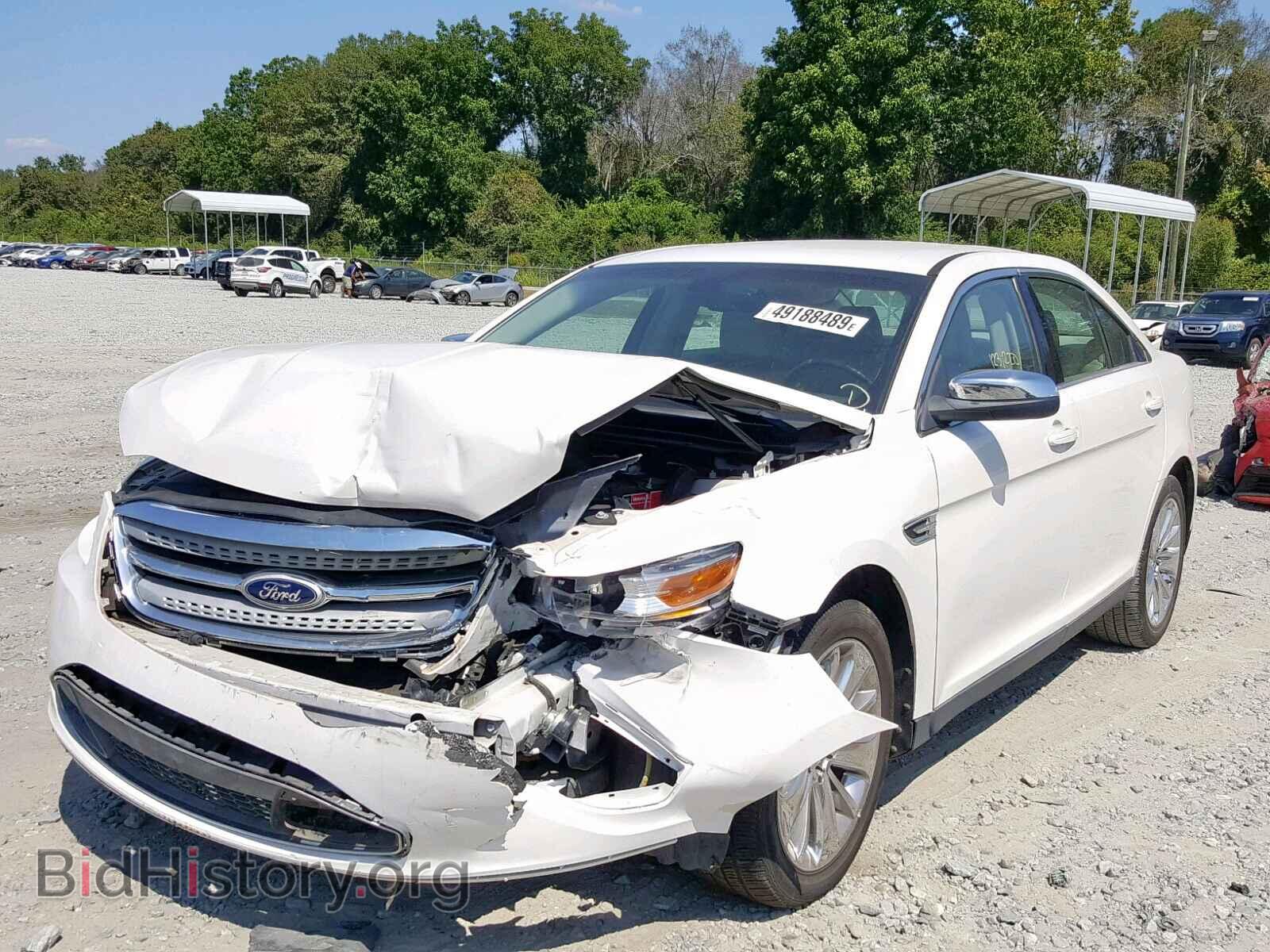 2011 FORD TAURUS - VIN: 1FAHP2FW9BG105772 - Фото 2