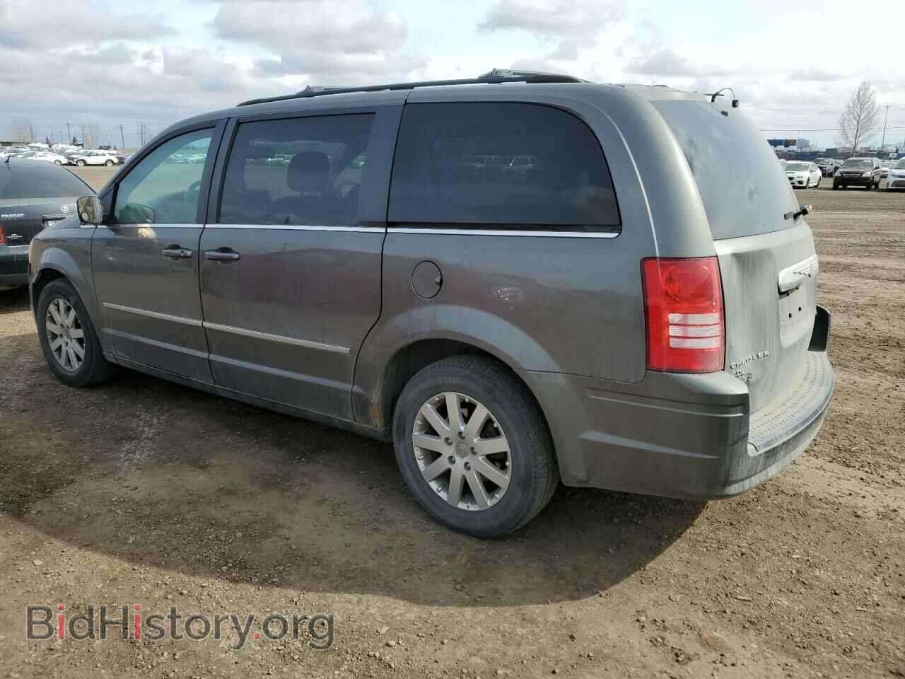 2010 CHRYSLER MINIVAN - VIN: 2A4RR5DX6AR257022 - Photo 2