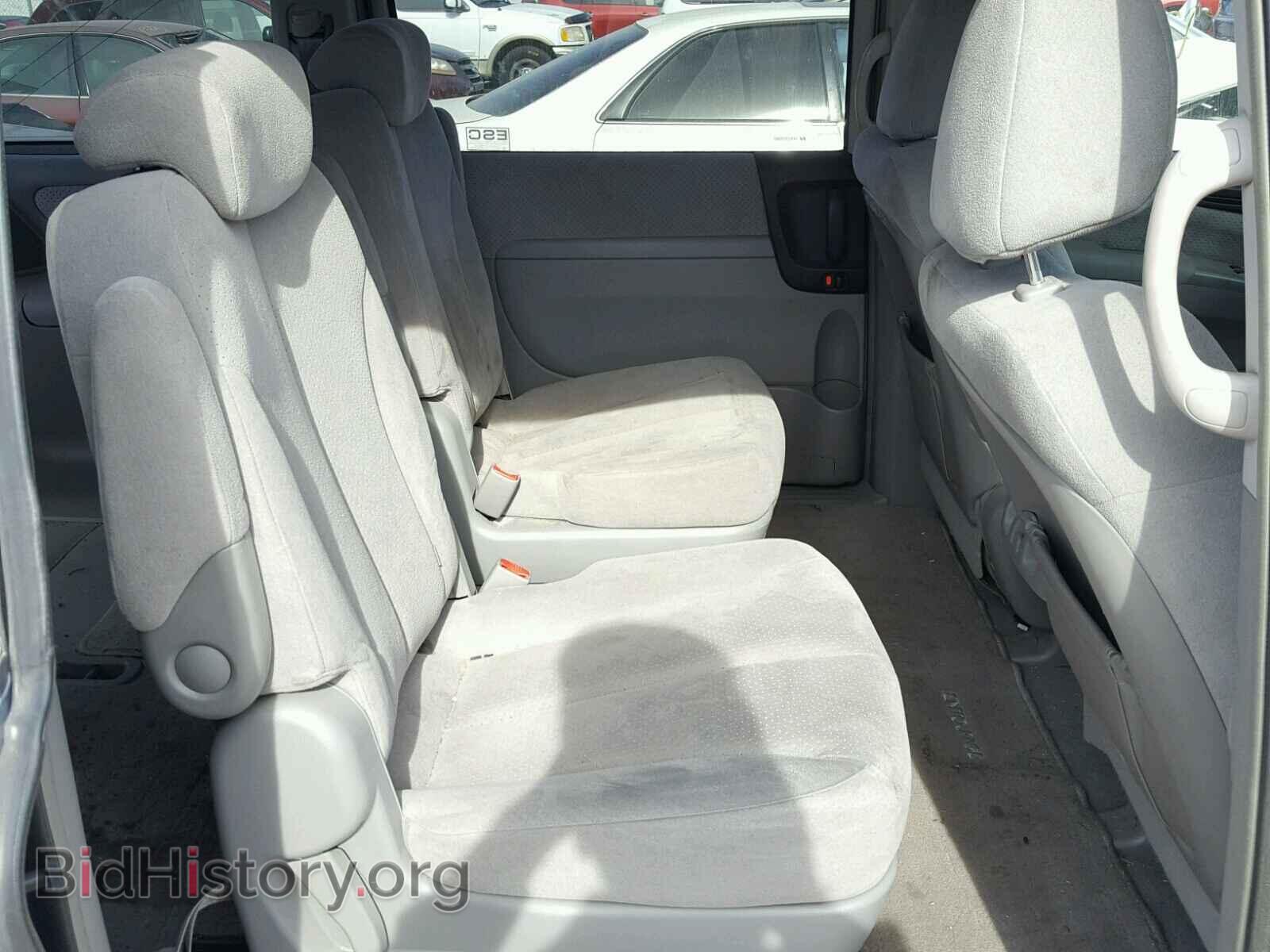 2007 HYUNDAI ENTOURAGE - VIN: KNDMC233476041264 - Фото 6