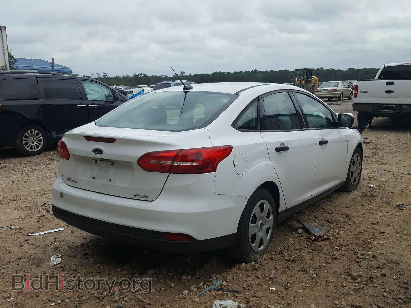 2016 FORD FOCUS - VIN: 1FADP3E25GL304772 - Photo 4