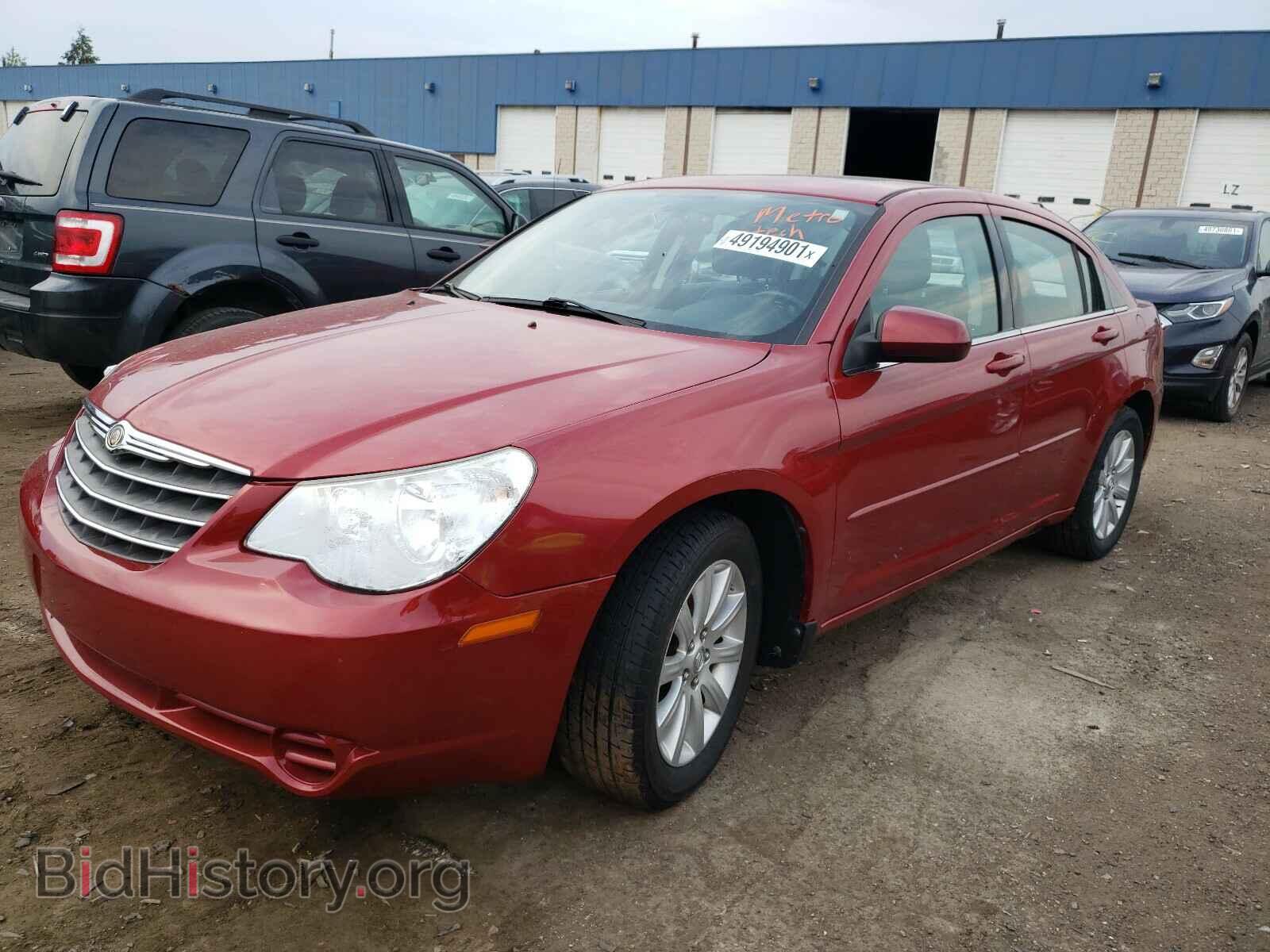 2010 CHRYSLER SEBRING - VIN: 1C3CC5FB5AN153783 - Фото 2