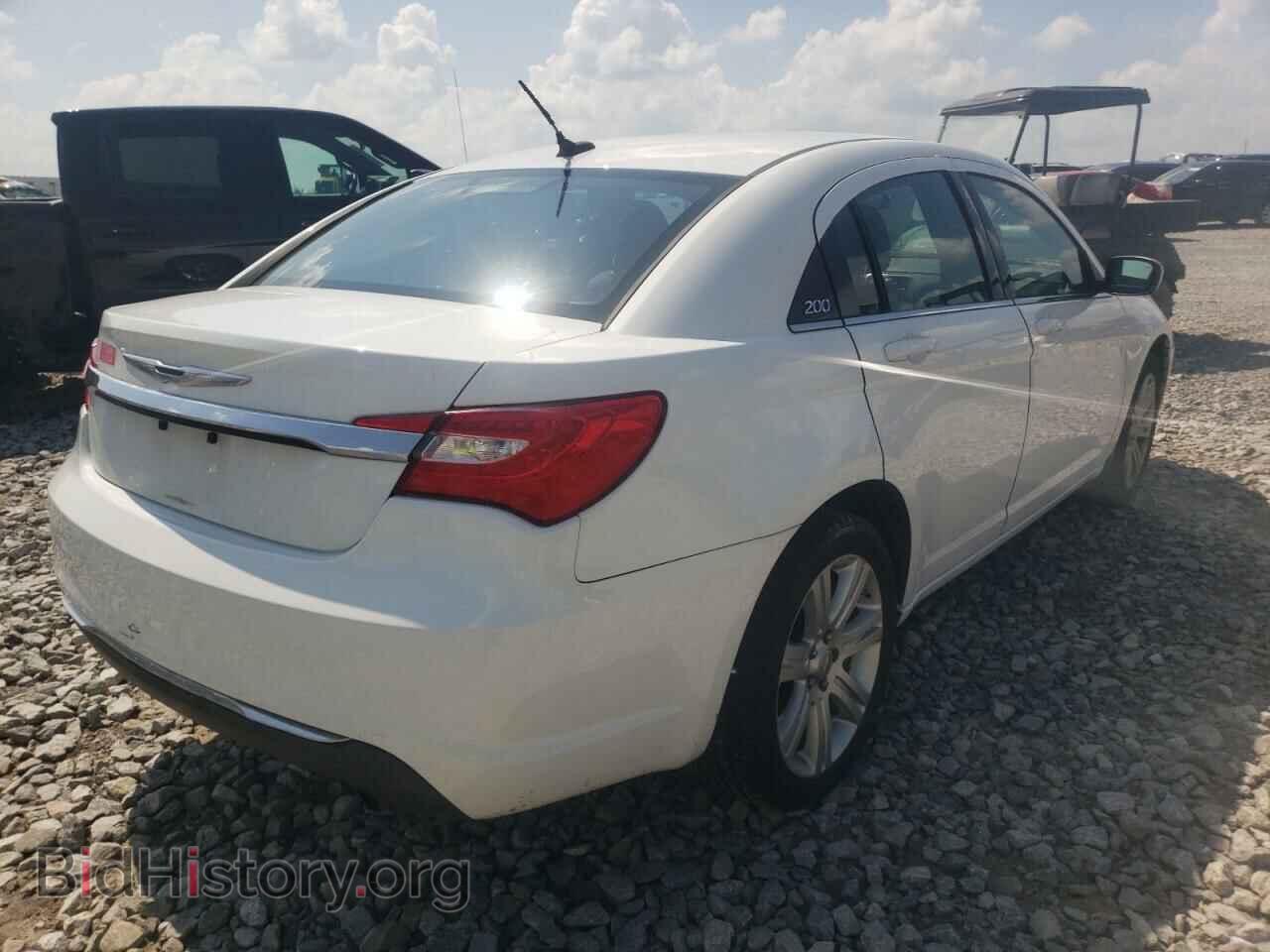 2013 CHRYSLER 200 - VIN: 1C3CCBBB2DN763813 - Фото 4