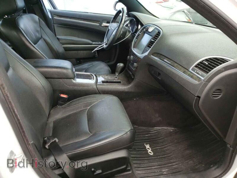 2013 Chrysler 300 (VIN 2C3CCAET1DH690358) — фото 7 из 13