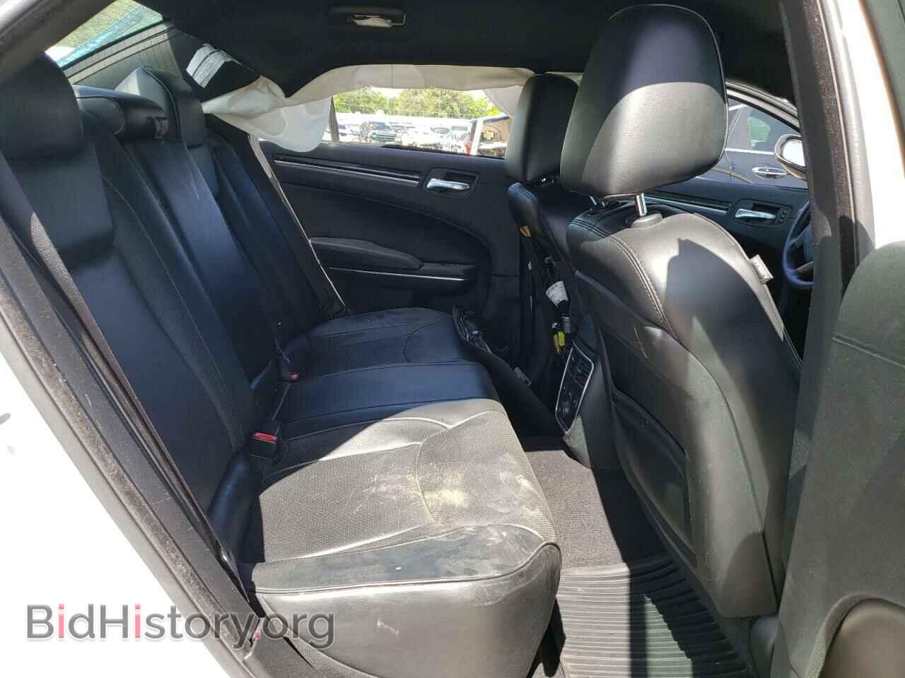2013 CHRYSLER 300 - VIN: 2C3CCAET1DH690358 - Фото 10