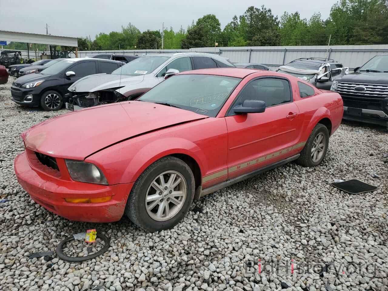 Photo 1ZVFT80N075249906 - FORD MUSTANG 2007