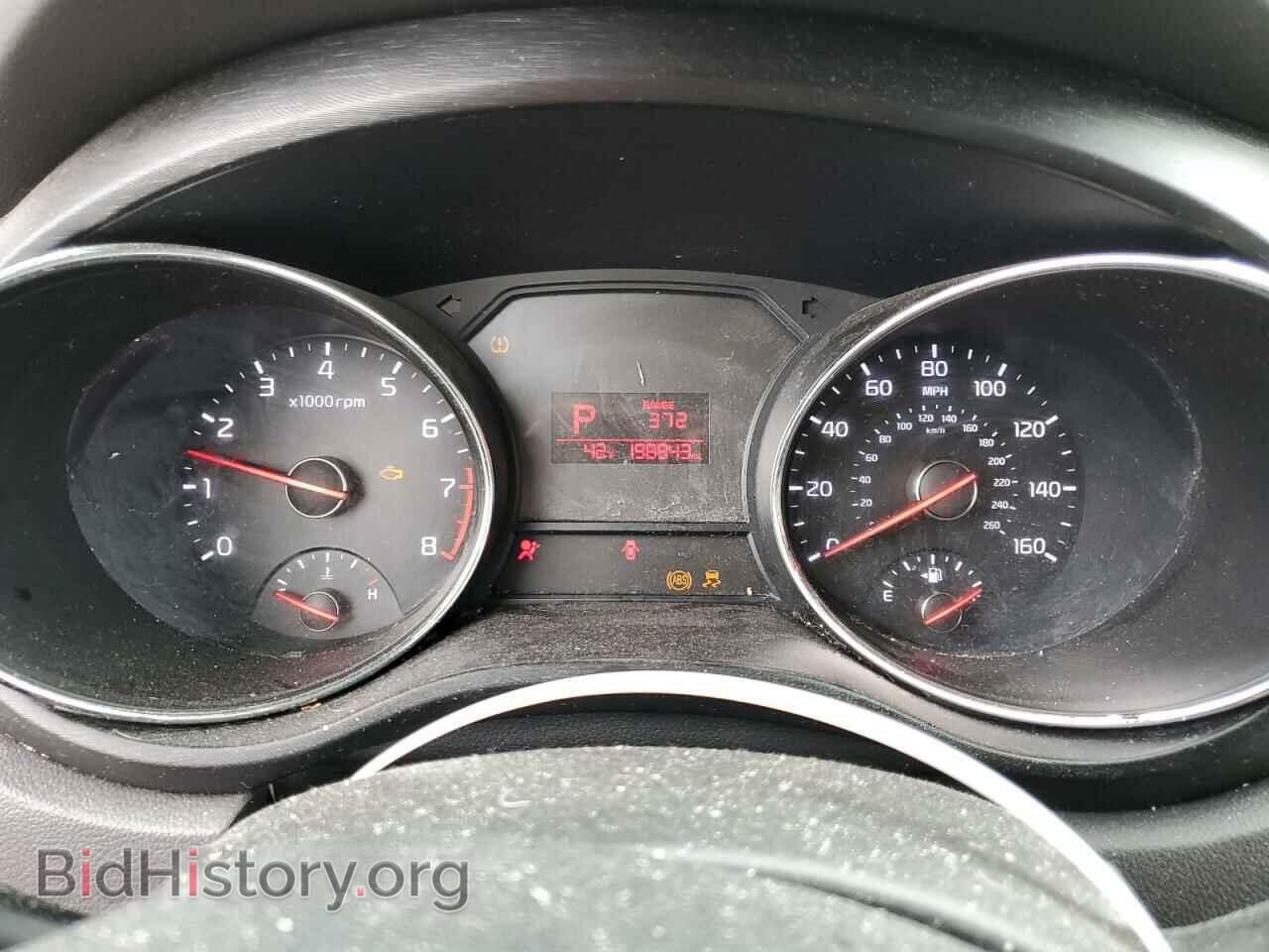 2016 KIA All Models - VIN: KNDMB5C19G6095419 - Photo 9