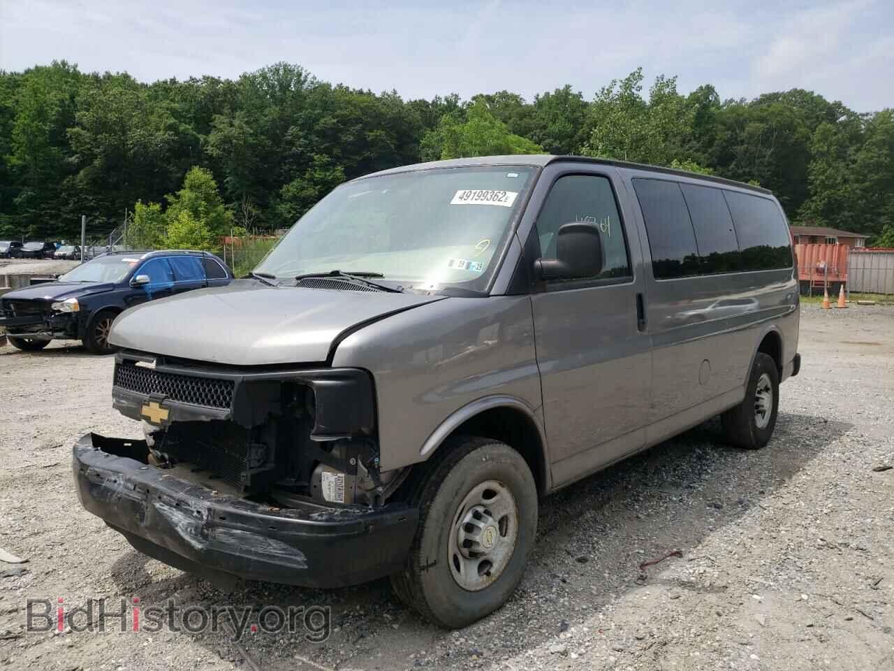2009 CHEVROLET EXPRESS - VIN: 1GAGG25K291164155 - Фото 2