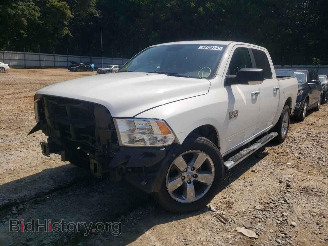 2017 RAM 1500 - VIN: 1C6RR6LG2HS730721 - Фото 2