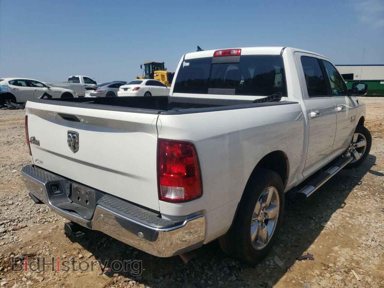 2017 RAM 1500 - VIN: 1C6RR6LG2HS730721 - Фото 4