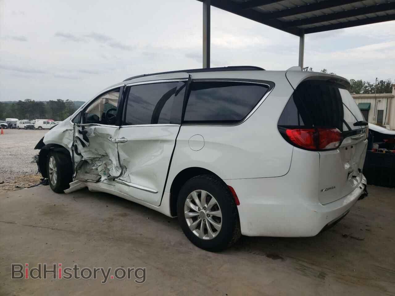 2017 CHRYSLER PACIFICA - VIN: 2C4RC1BG7HR688076 - Photo 2