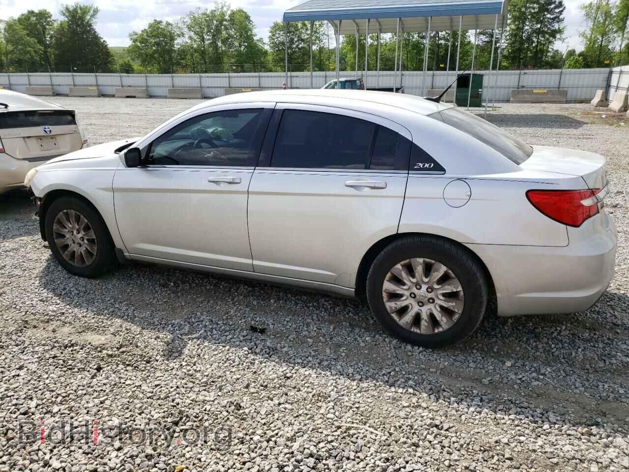 2011 CHRYSLER 200 - VIN: 1C3BC4FB2BN522106 - Фото 2