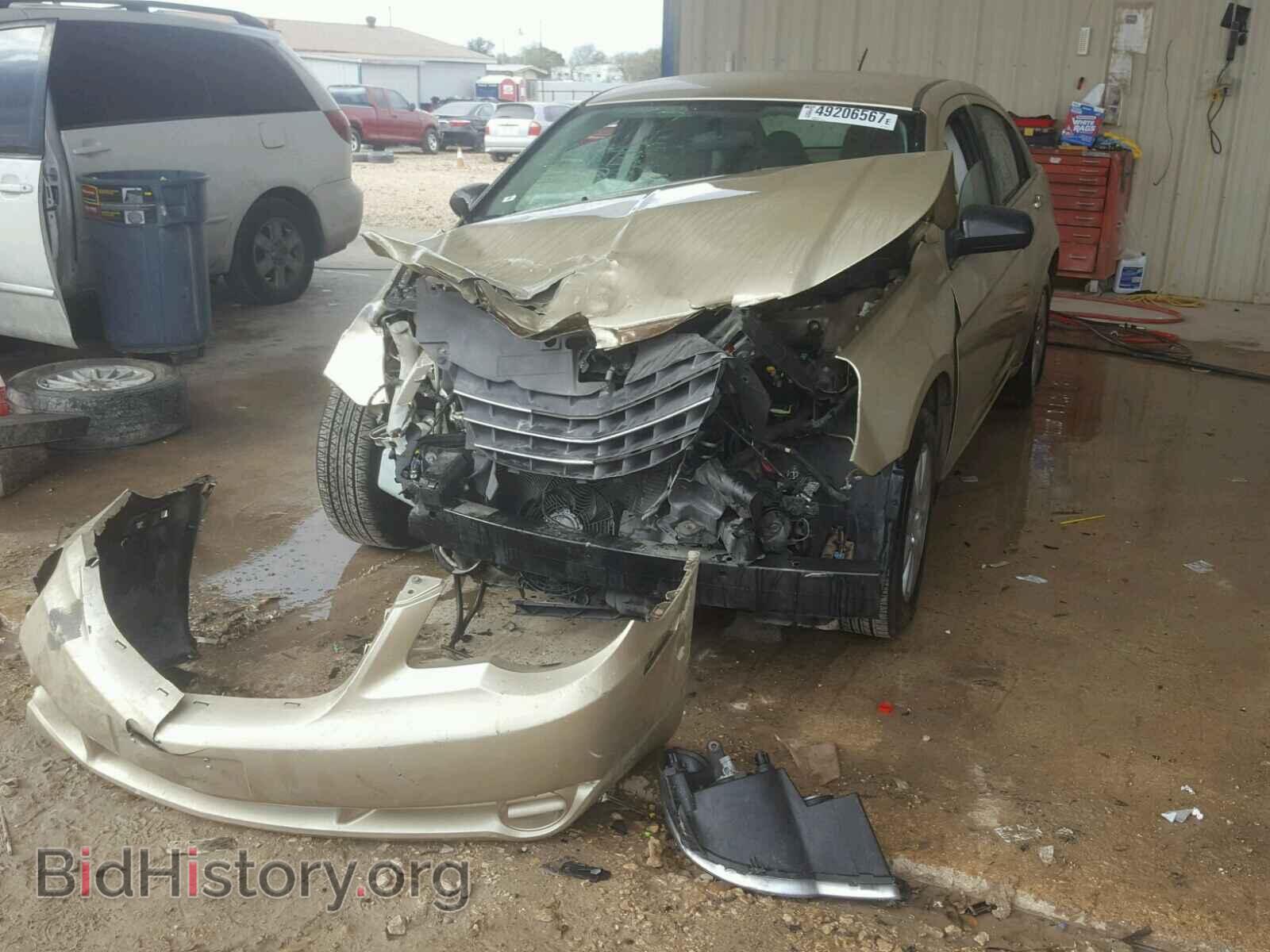 2010 CHRYSLER SEBRING - VIN: 1C3CC4FD2AN177034 - Фото 2