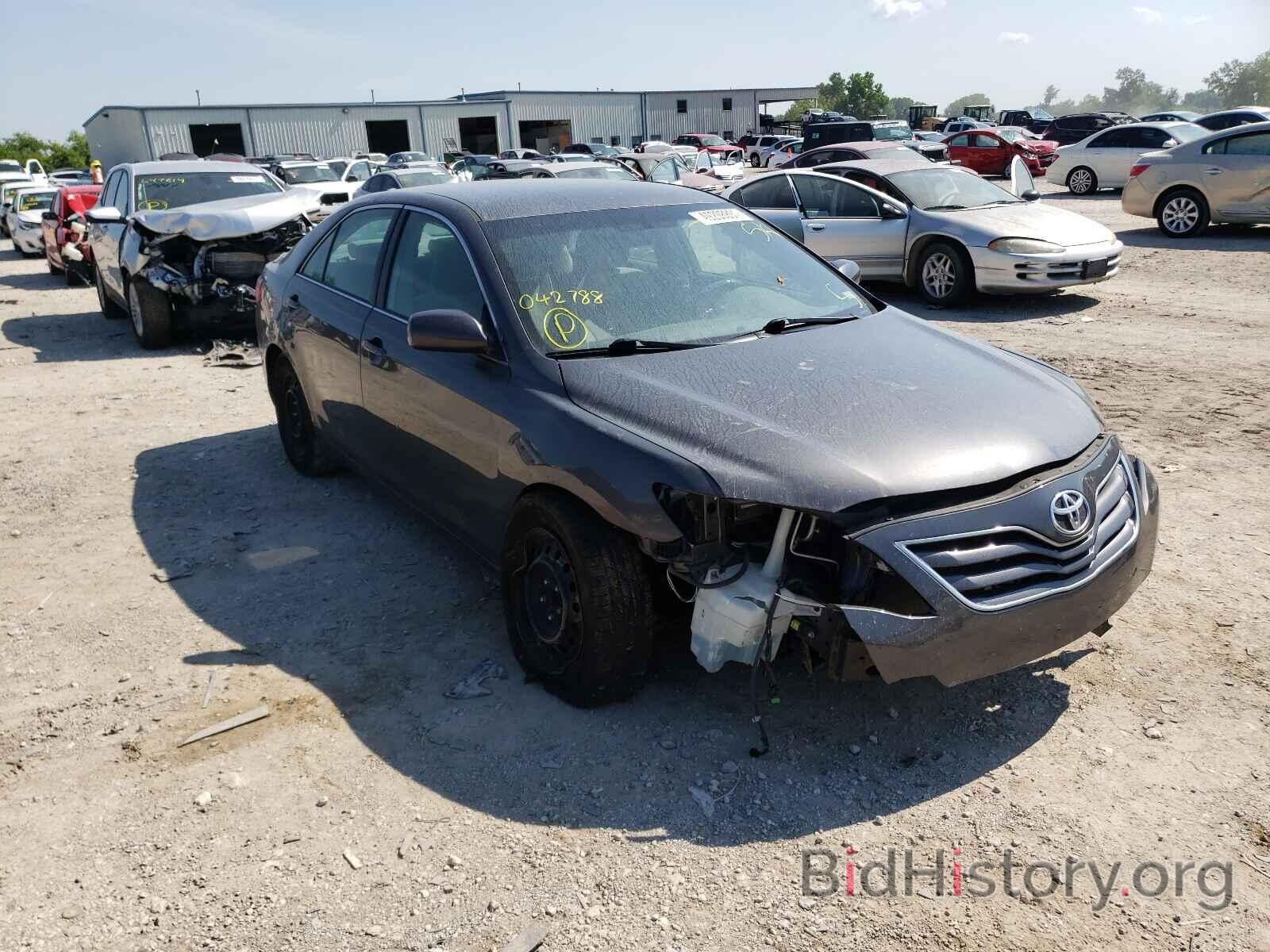 Photo 4T4BF3EK3AR042788 - TOYOTA CAMRY 2010