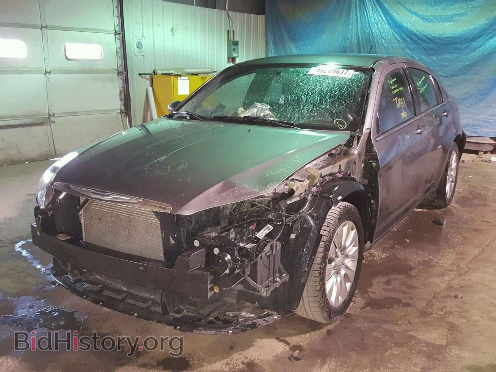 2013 CHRYSLER 200 - VIN: 1C3CCBAB5DN560982 - Photo 2
