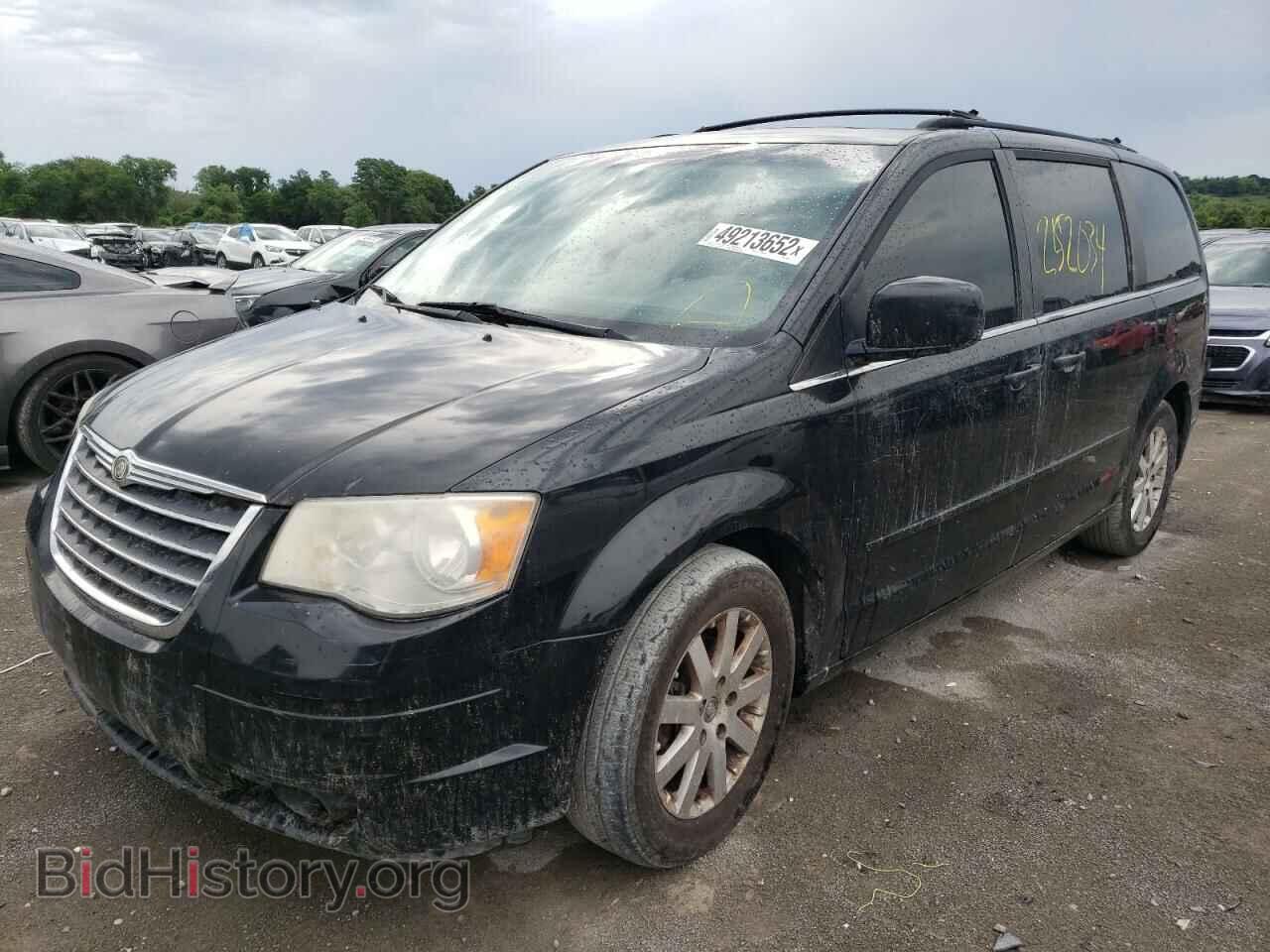 2008 CHRYSLER MINIVAN - VIN: 2A8HR54P78R805761 - Фото 2
