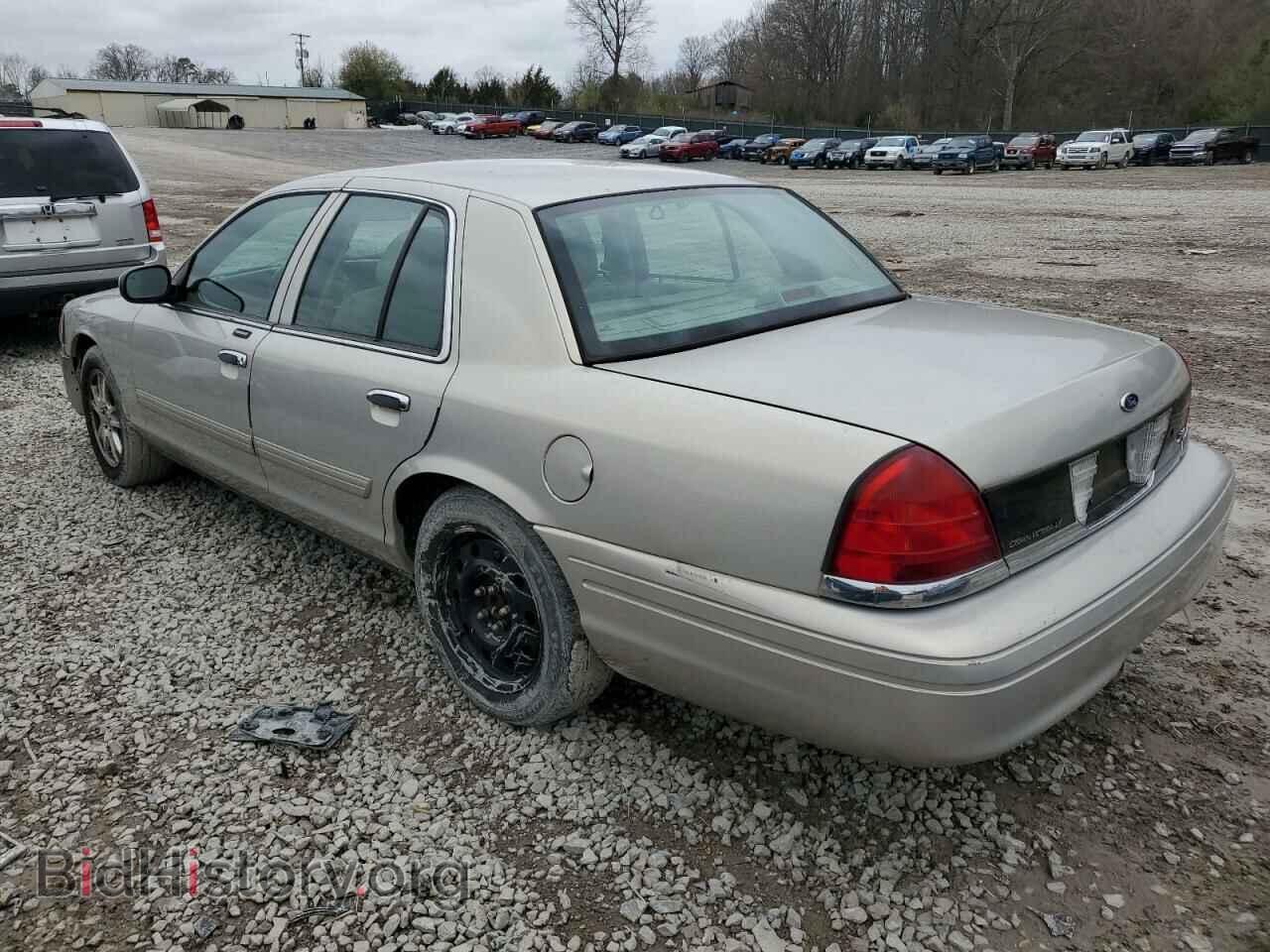 2011 FORD CROWN VIC - VIN: 2FABP7EV0BX150282 - Фото 2