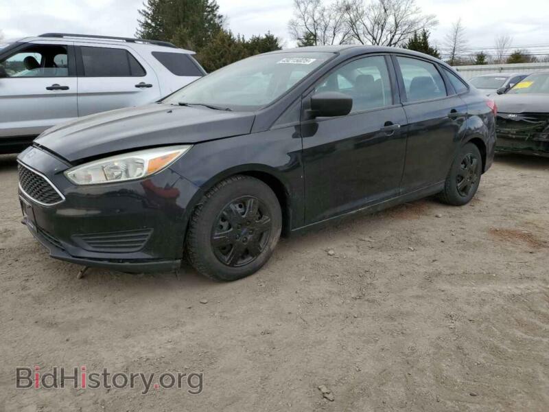 2017 Ford FOCUS S (VIN 1FADP3E20HL304678) — photo 1 of 13, Copart, damage: frame damage