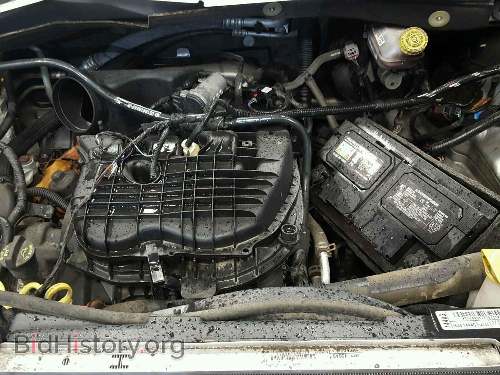 2011 DODGE CARAVAN - VIN: 2D4RN5DG9BR768276 - Фото 7