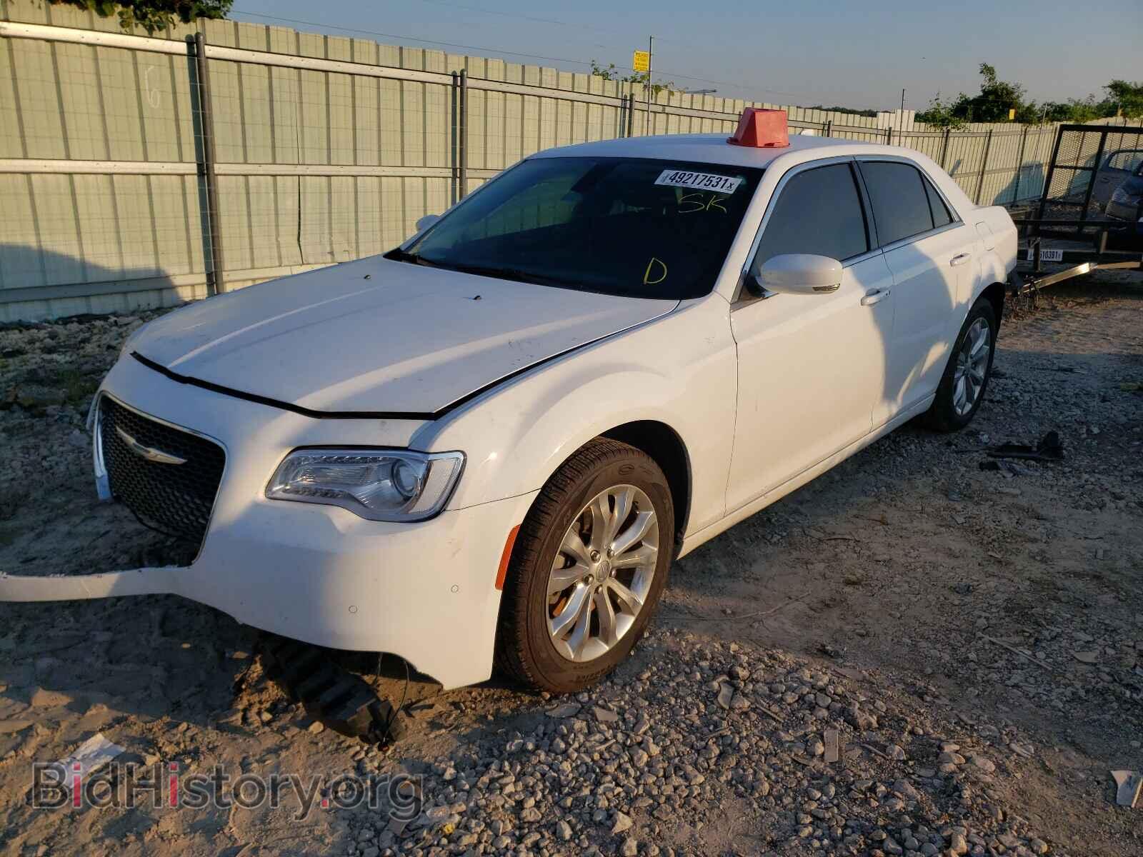 2015 CHRYSLER 300 - VIN: 2C3CCARG7FH757061 - Фото 2