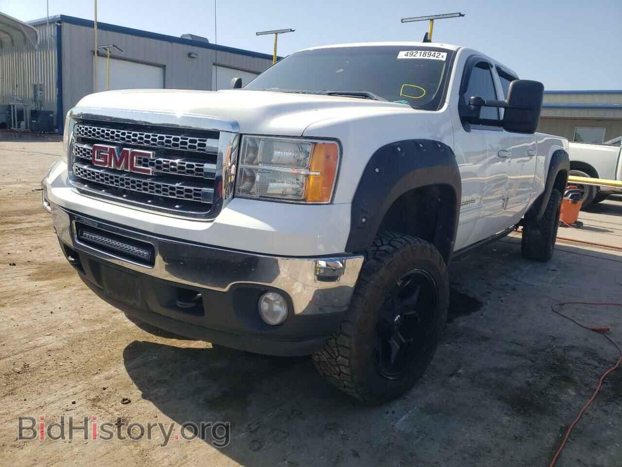 2014 GMC SIERRA - VIN: 1GT121C85EF136697 - Фото 2