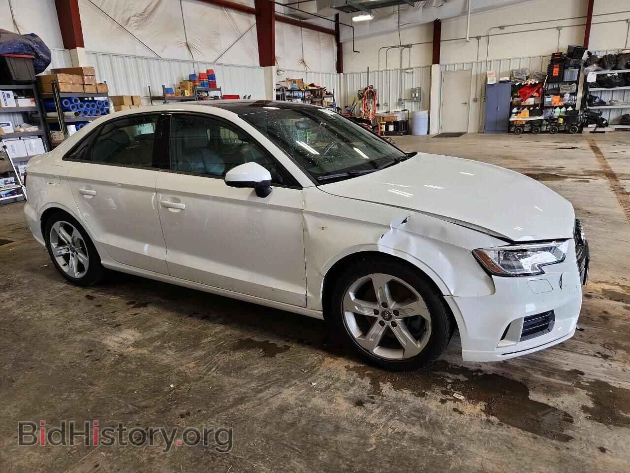 2017 AUDI A3 - VIN: WAUAUGFF5H1038002 - Фото 4