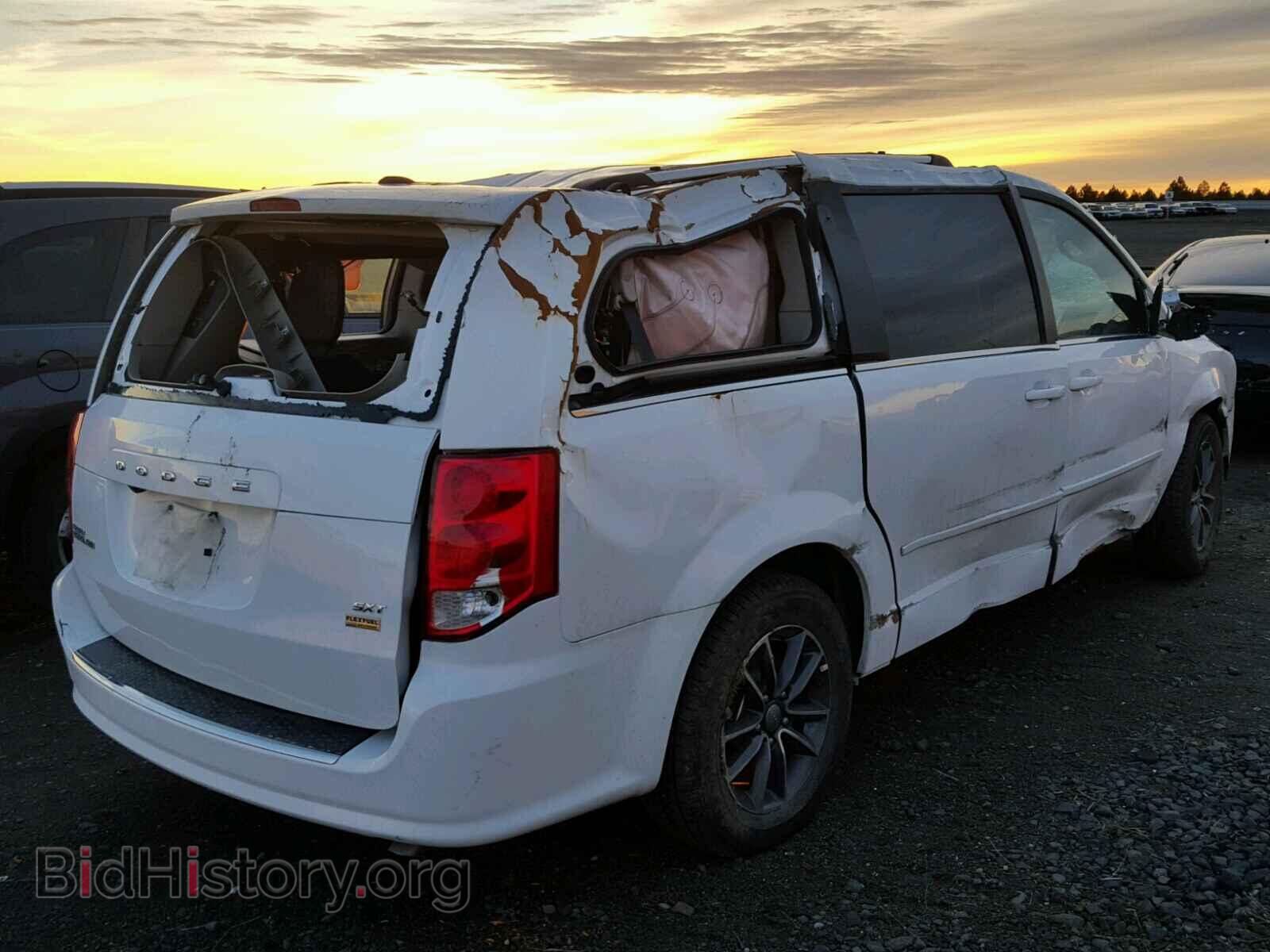 2017 DODGE CARAVAN - VIN: 2C4RDGCG9HR792034 - Photo 4