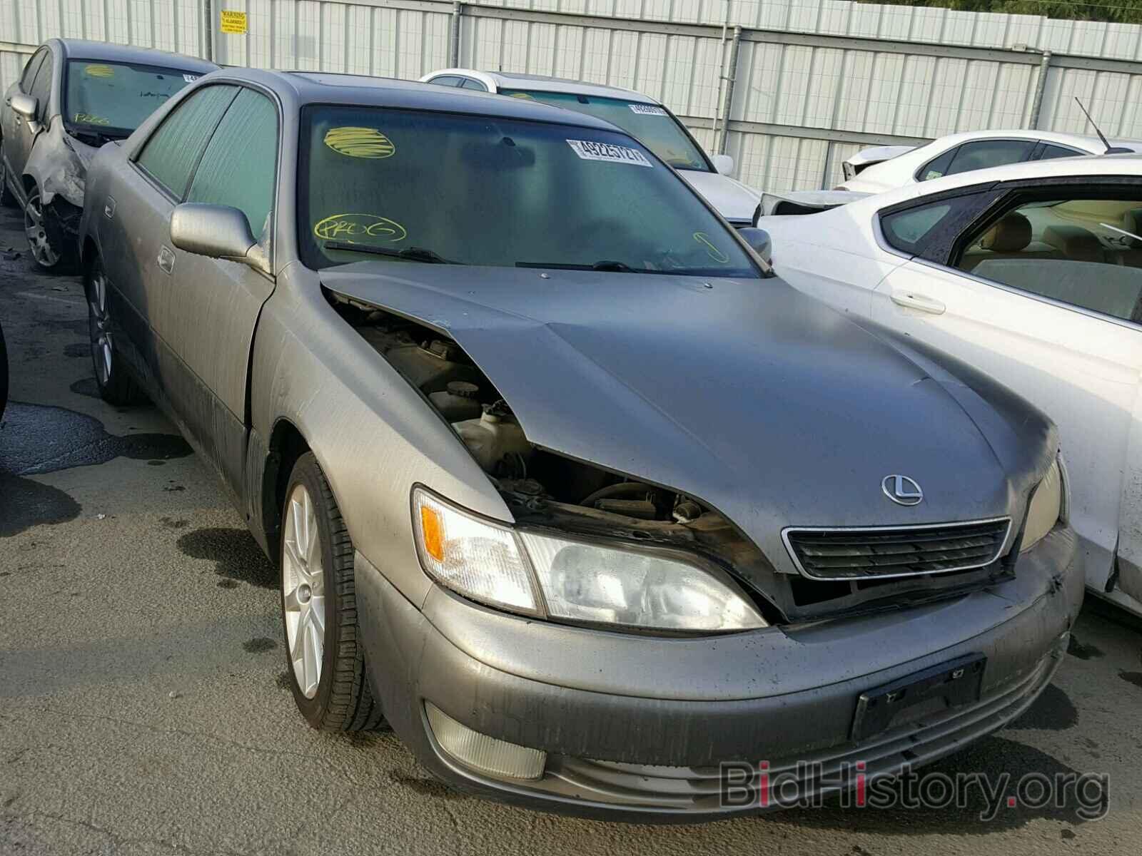 Photo JT8BF22G4V5009774 - LEXUS ES300 1997