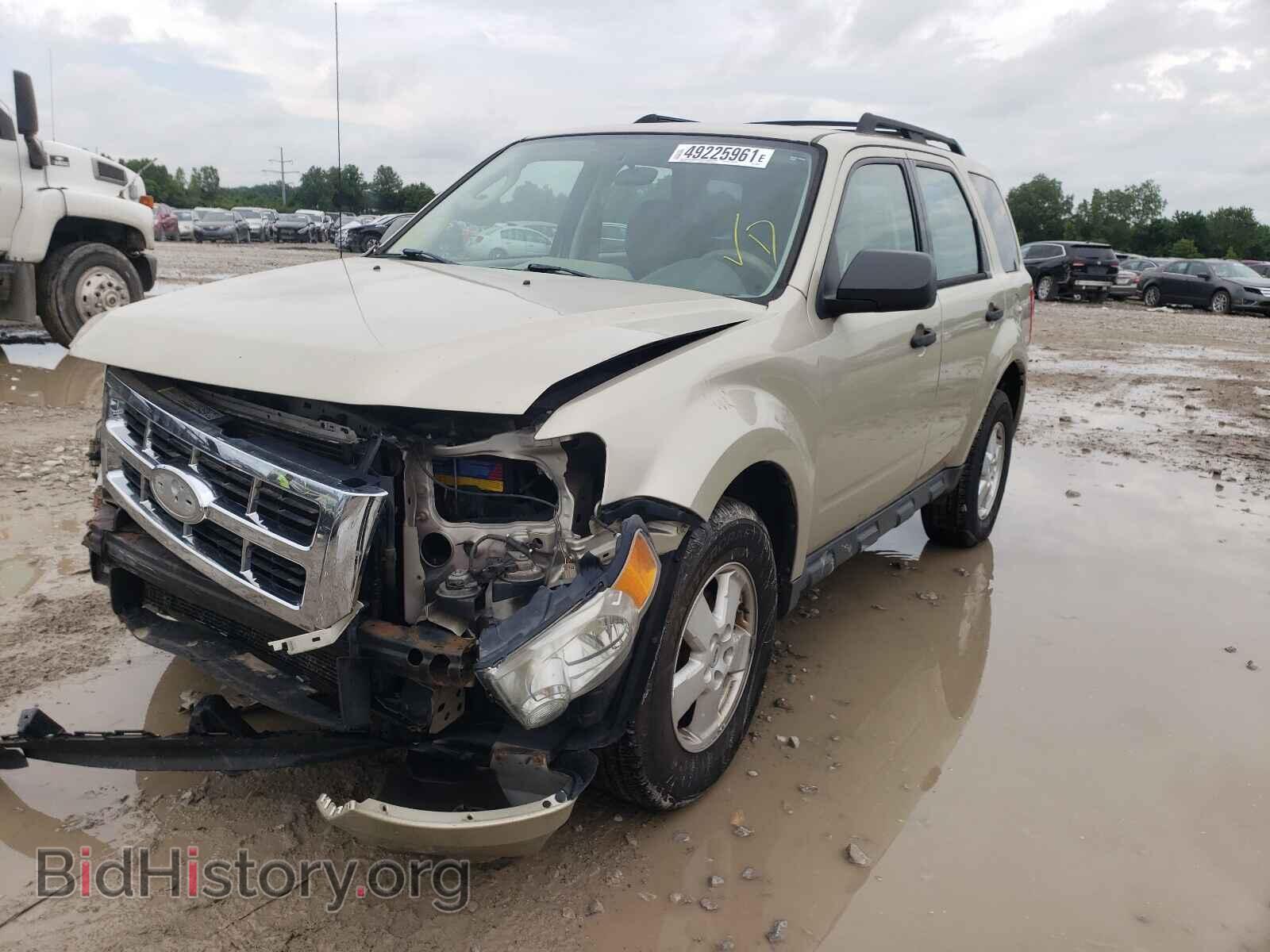 2011 FORD ESCAPE - VIN: 1FMCU9C72BKB60592 - Фото 2