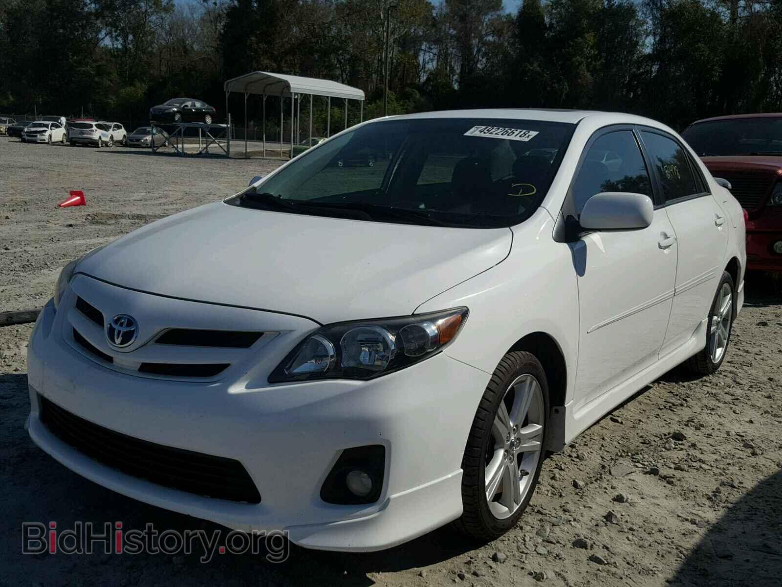 2013 TOYOTA COROLLA BA - VIN: 2T1BU4EE4DC106942 - Фото 2