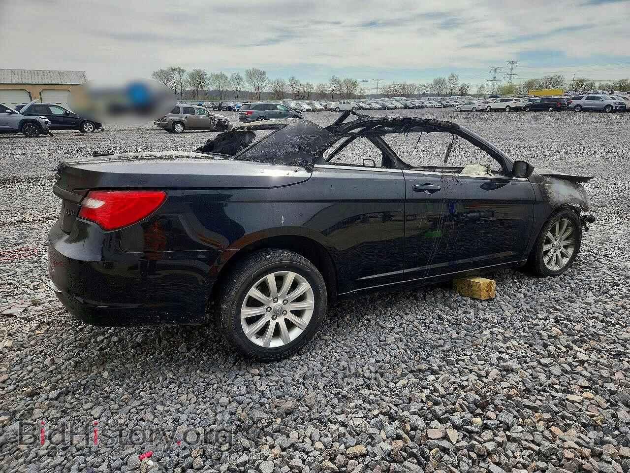 2012 CHRYSLER 200 - VIN: 1C3BCBEB8CN115883 - Photo 3