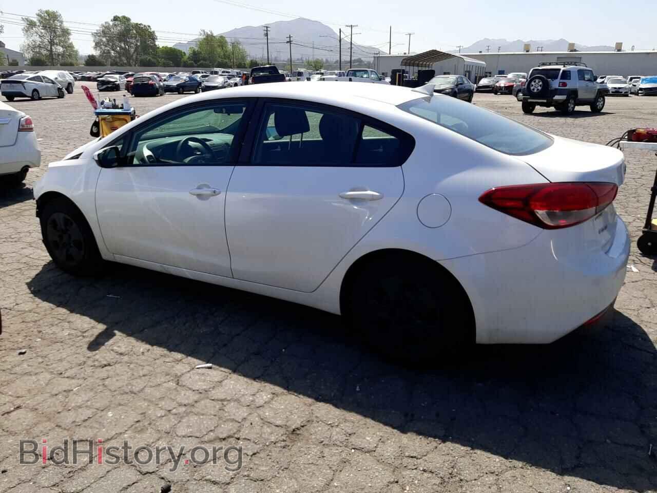 2017 KIA FORTE - VIN: 3KPFL4A75HE010899 - Фото 2