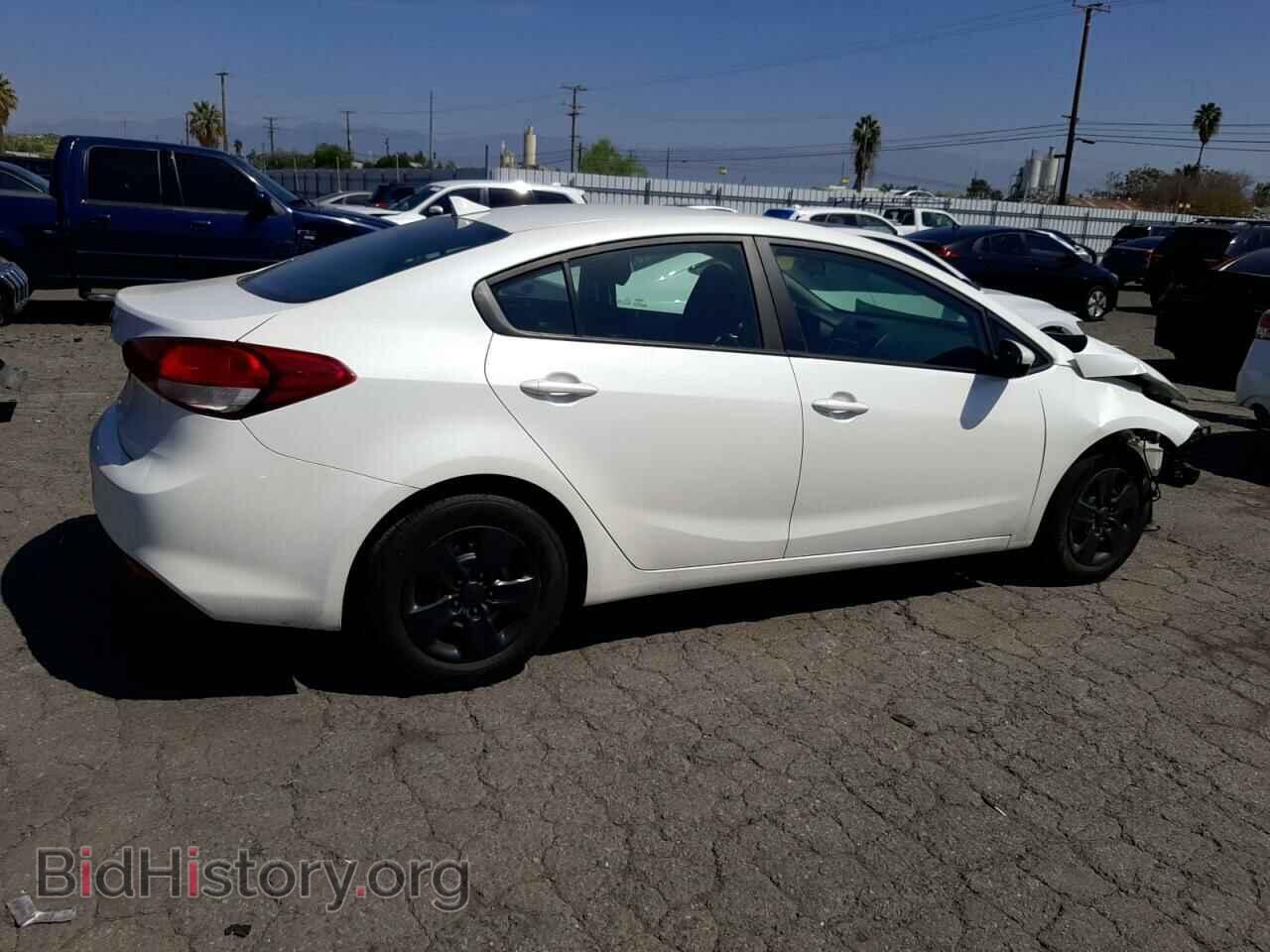 2017 KIA FORTE - VIN: 3KPFL4A75HE010899 - Фото 3