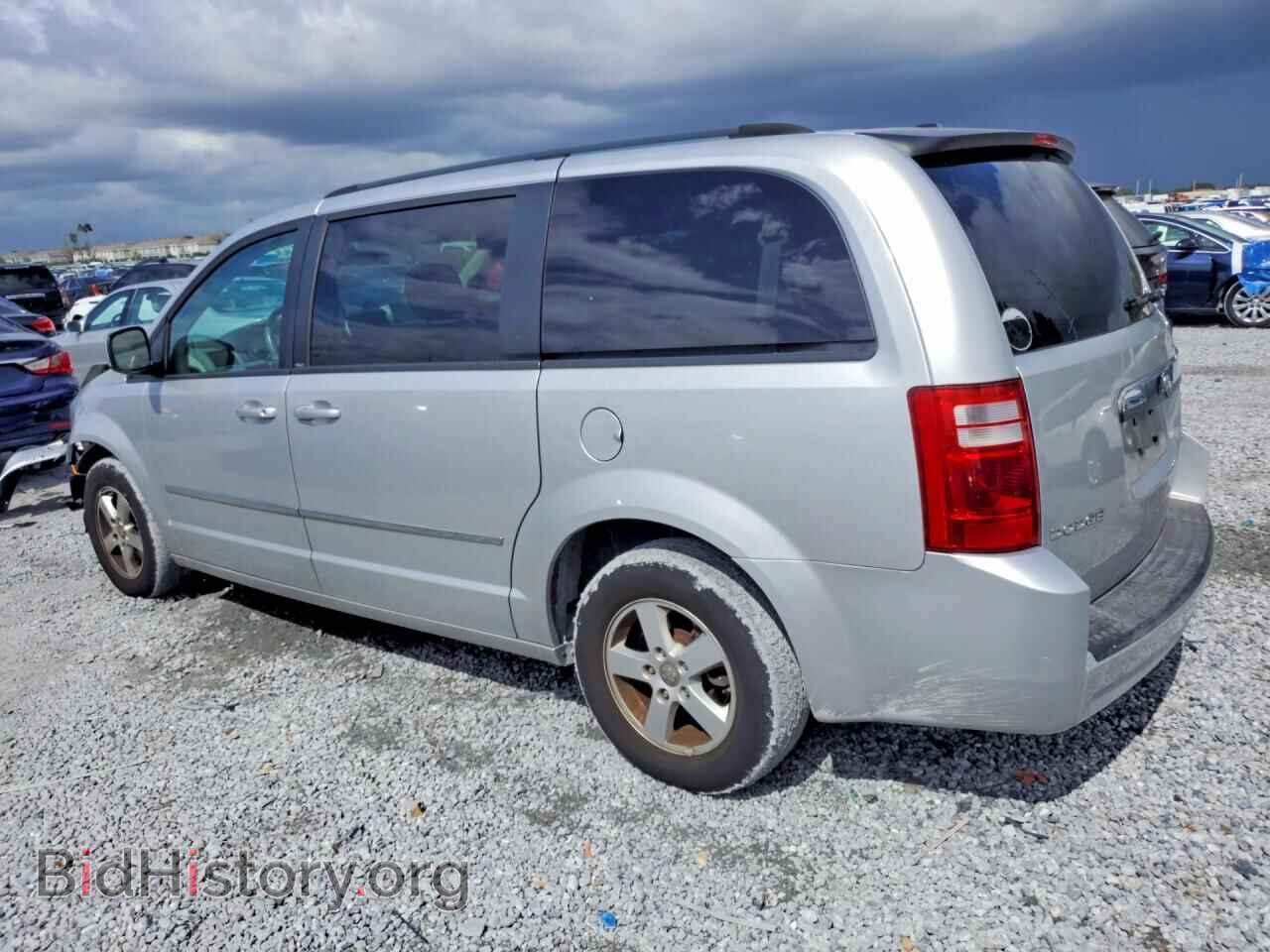 2010 DODGE CARAVAN - VIN: 2D4RN5D17AR211134 - Фото 2