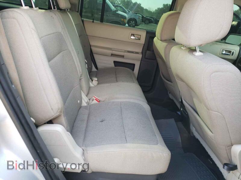 2011 Ford FLEX (VIN 2FMGK5BC8BBD13212) — photo 6 of 10