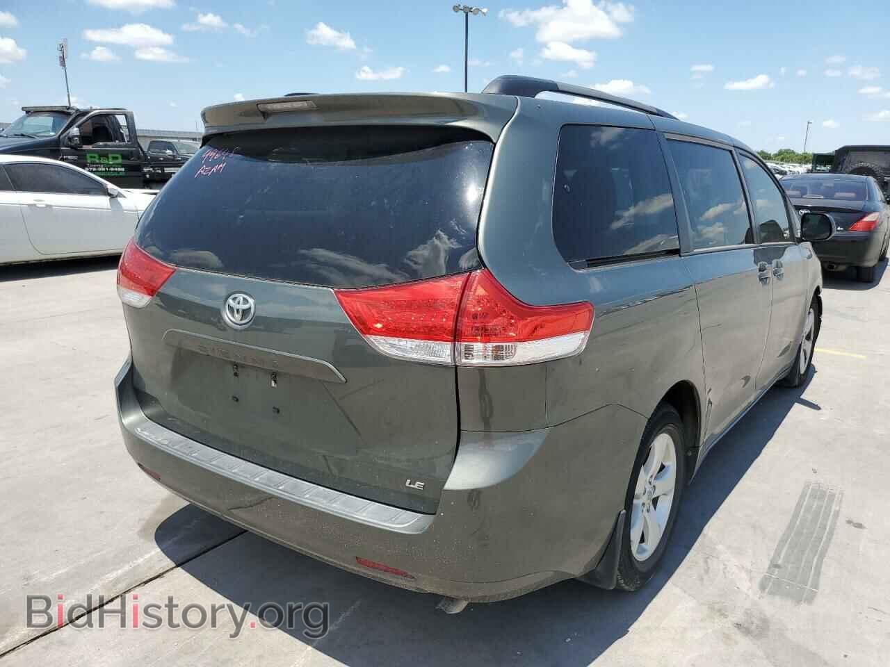 2013 TOYOTA SIENNA - VIN: 5TDKK3DC8DS402280 - Фото 4