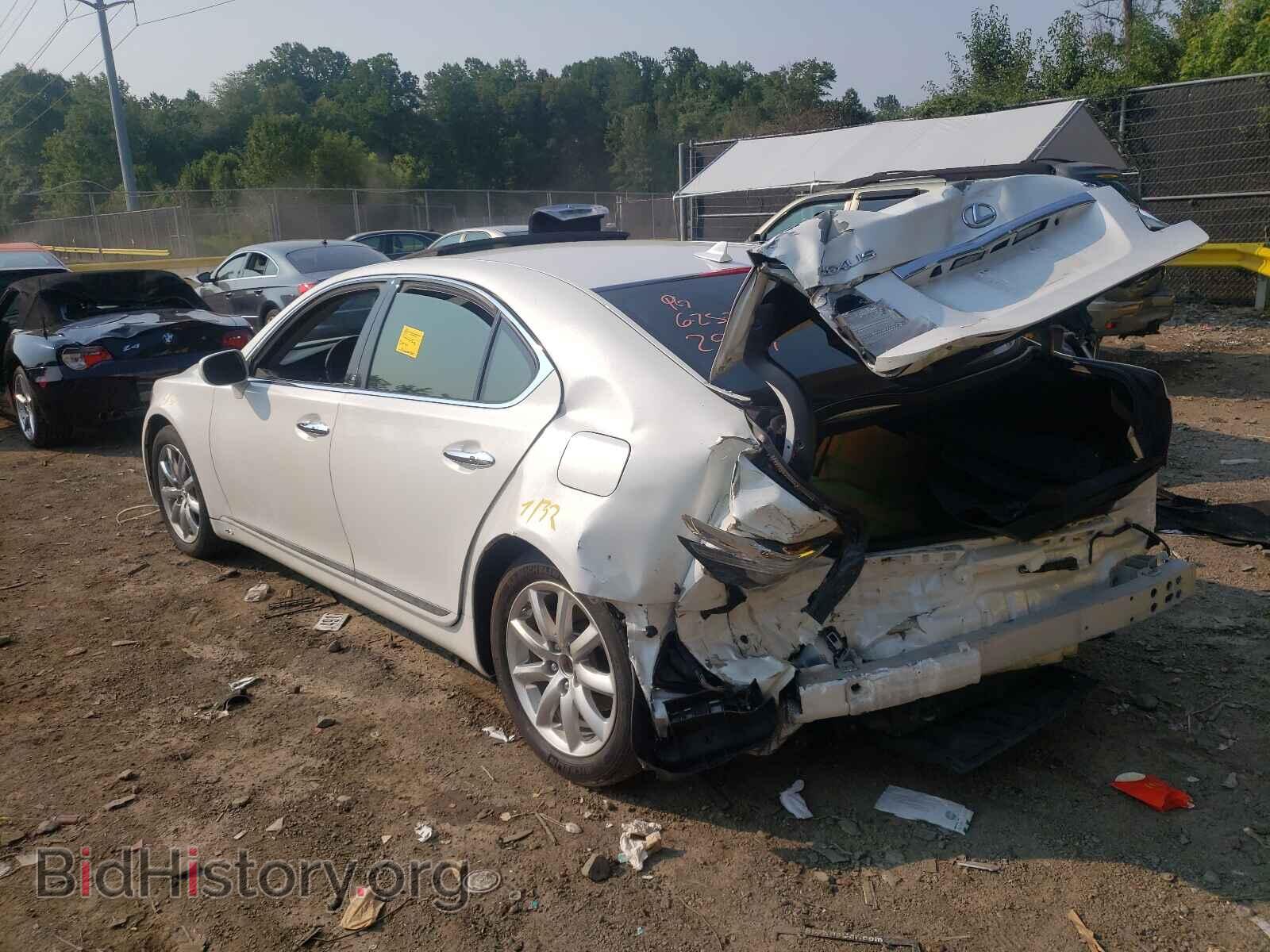 2007 LEXUS LS460 - VIN: JTHBL46F475002994 - Photo 3