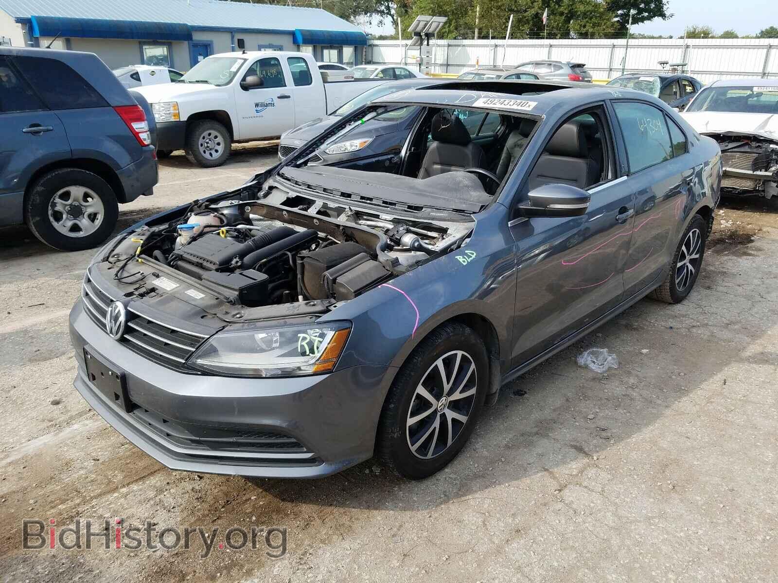 2017 VOLKSWAGEN JETTA - VIN: 3VWDB7AJ2HM398247 - Фото 2